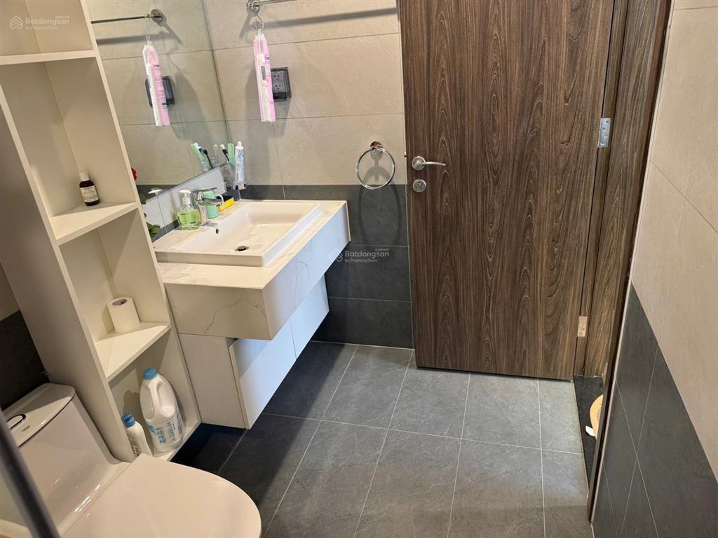 Cho thuê cc 2pn, 2wc, tòa be5 full nội thất view cv 36ha
