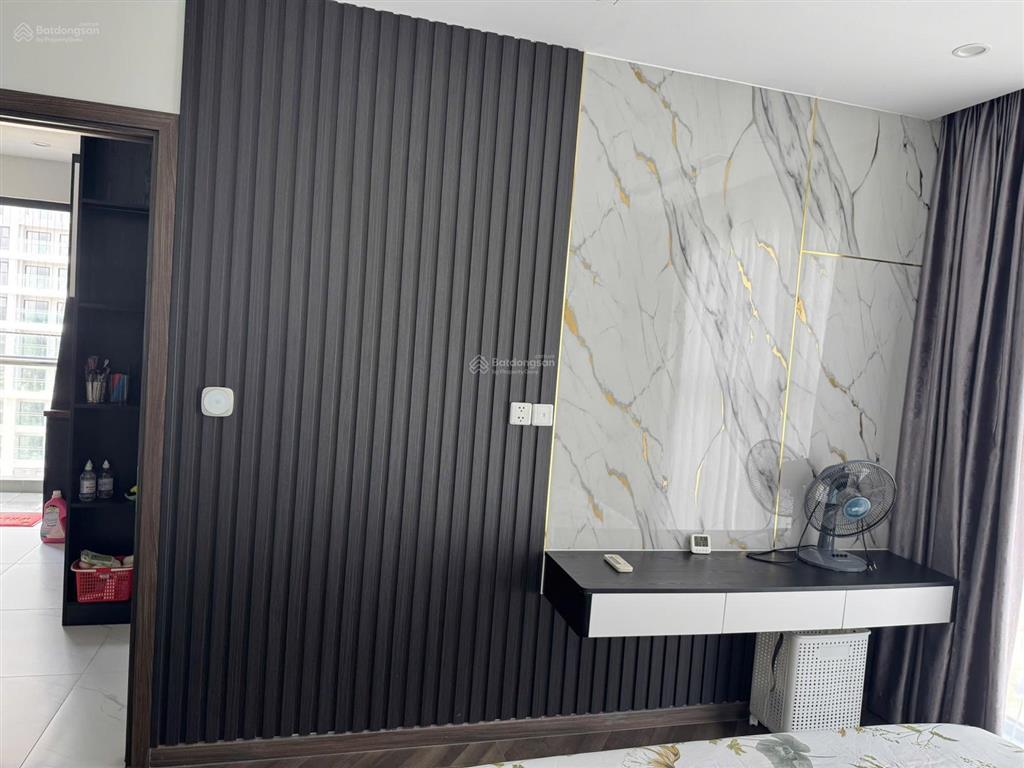 Cho thuê cc 2pn, 2wc, tòa be5 full nội thất view cv 36ha