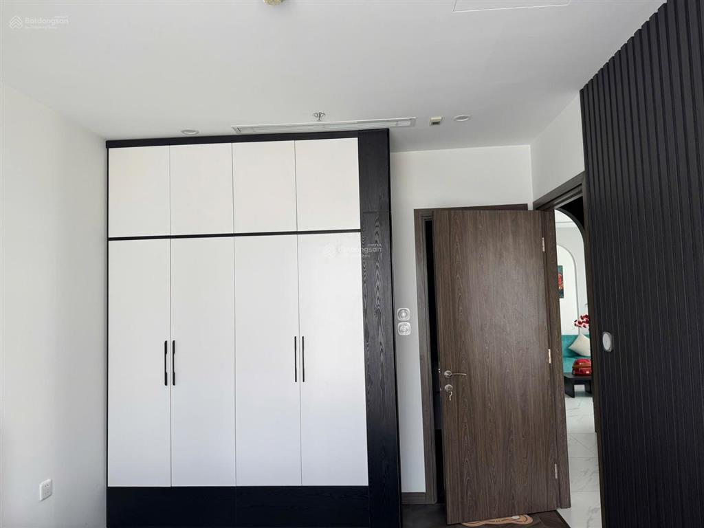 Cho thuê cc 2pn, 2wc, tòa be5 full nội thất view cv 36ha