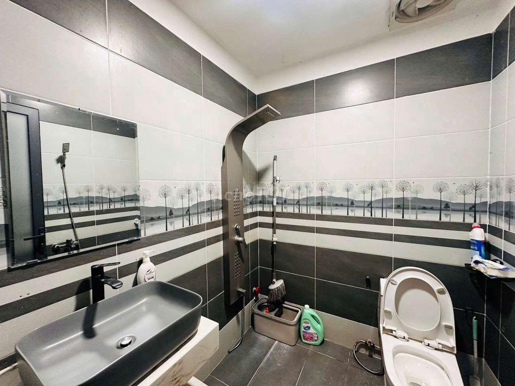 Nhà 2 Tầng 90m2 Hẻm Xe Tải Tô Ngọc Vân Tam Bình 5.5 Tỷ SHR
