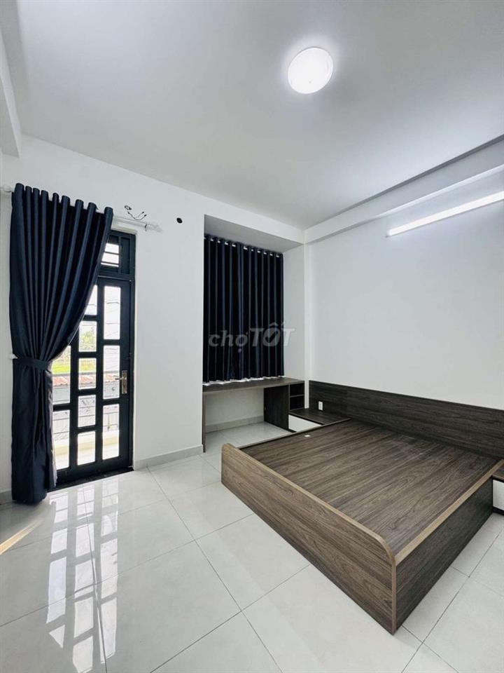 Nhà 3 Tầng 54m2 Võ Văn Hát Long Trường Hẻm Xe Hơi Full Nội Thất 5.5T

