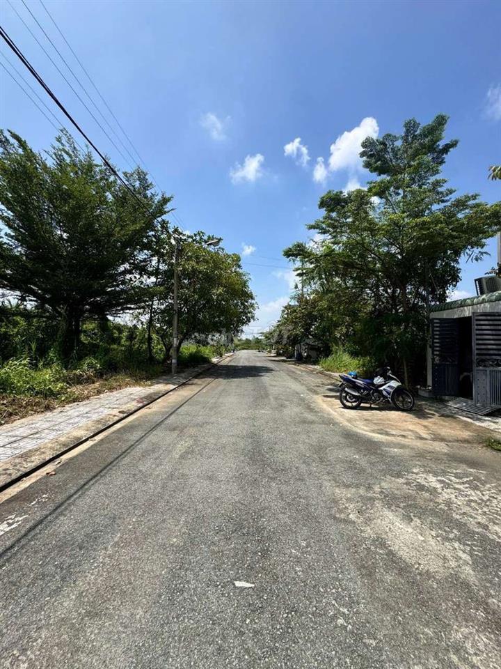 1 Lô *** - Chợ Long Phước - 52m2 - 1t965