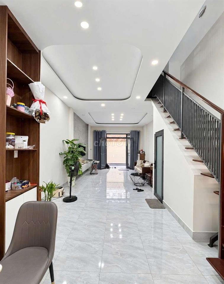 Nhà 2 Tầng 51m2 ĐS 11 Hiệp Bình Phước Hẻm Xe Hơi Ngang 4.4m 5.99Tỷ
