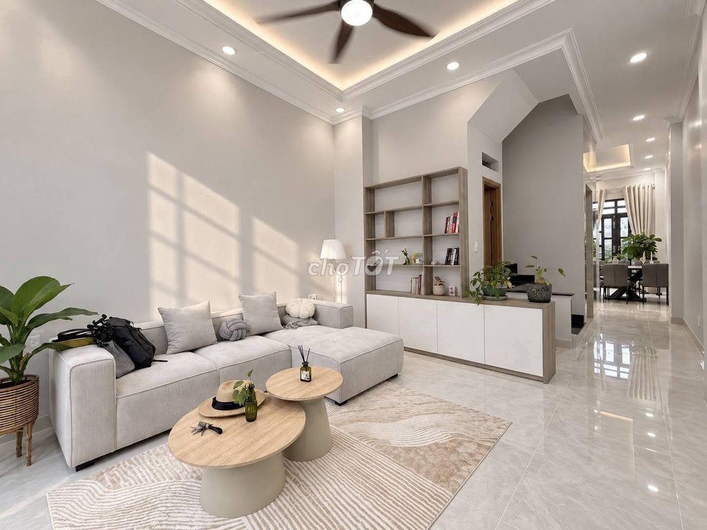 Bán nhà 4 tầng thang máy Đường số 6 Hiệp Bình 57m2 giá 8.5 tỷ