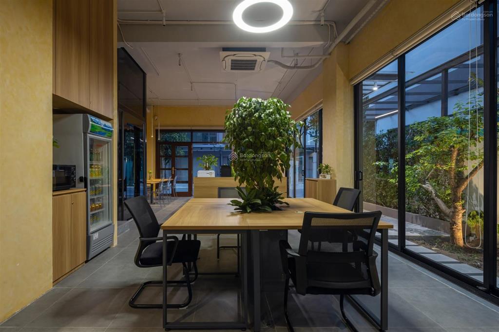 Chính chủ bán shophouse dòng tiền phố biển 3 | vinhomes ocean park 3.