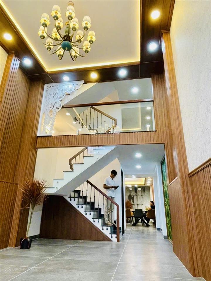 Bán nhà mới tân hương 4 tầng, 4x16m, đường xe hơi đậu thông, chỉ 9.8 tỷ