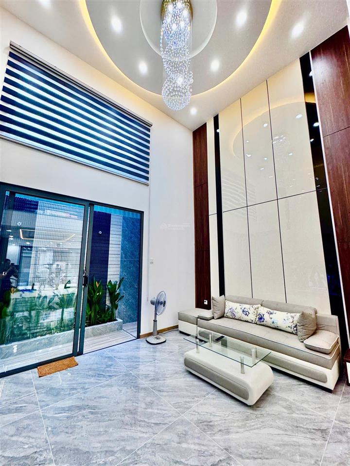 Bán nhà mặt tiền gần nguyễn sơn, sát quận tân phú, 5 tầng, 54m², chỉ 8.9 tỷ