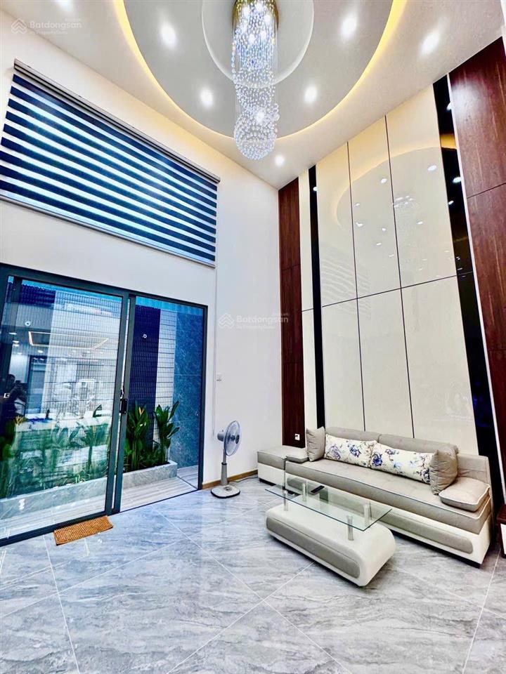Bán nhà mặt tiền gần nguyễn sơn, sát quận tân phú, 5 tầng, 54m², chỉ 8.9 tỷ
