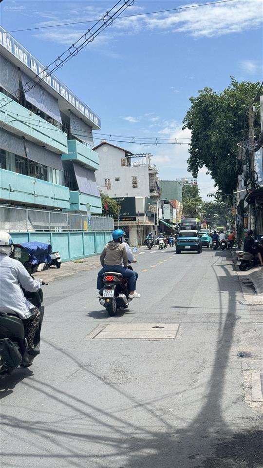 Bán nhà mặt tiền văn cao, quận tân phú, 4 tầng, 34m vuông, chỉ 5.6 tỷ