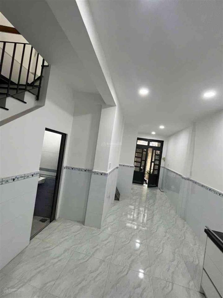 Bán nhà âu cơ, tân phú 3 tầng gần đh văn hiến chỉ 3 tỷ
