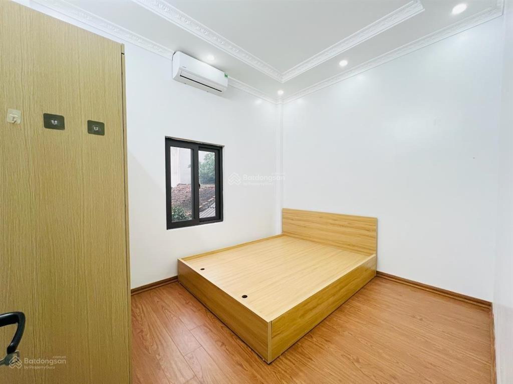 Ngõ 3 gác phi, 20m ra đường oto thông vòng quanh, dt 37m2 x 4t, mt 3,6m, giá chỉ 8,68 tỷ