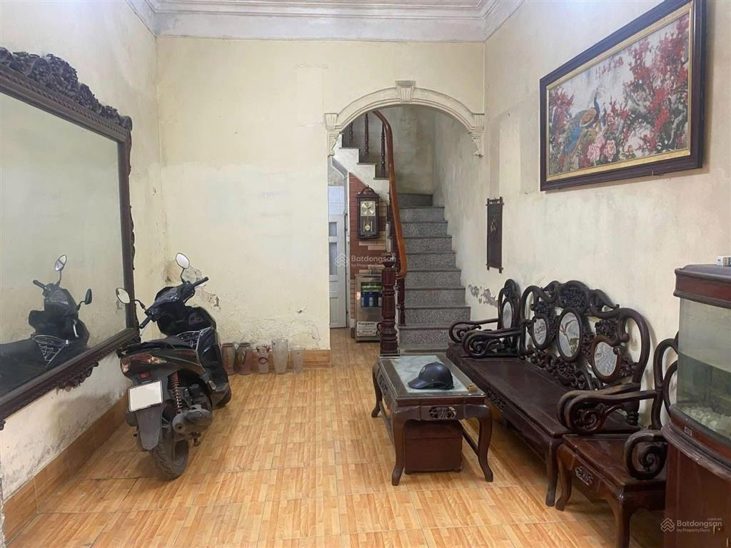 Cho thuê nhà riêng ngõ 173 đường tam trinh, ngõ nông, 3 gác đỗ cửa, đủ nội thất