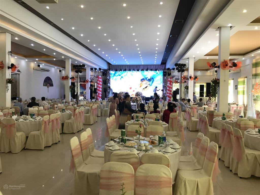 Bán khu nhà hàng tiệc cưới sát biển thuận an (huế)