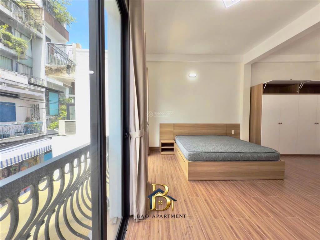 Chính chủ cho thuê căn hộ dịch vụ mới xây sát ueh đầy đủ nội thất, thang máy, bảo vệ