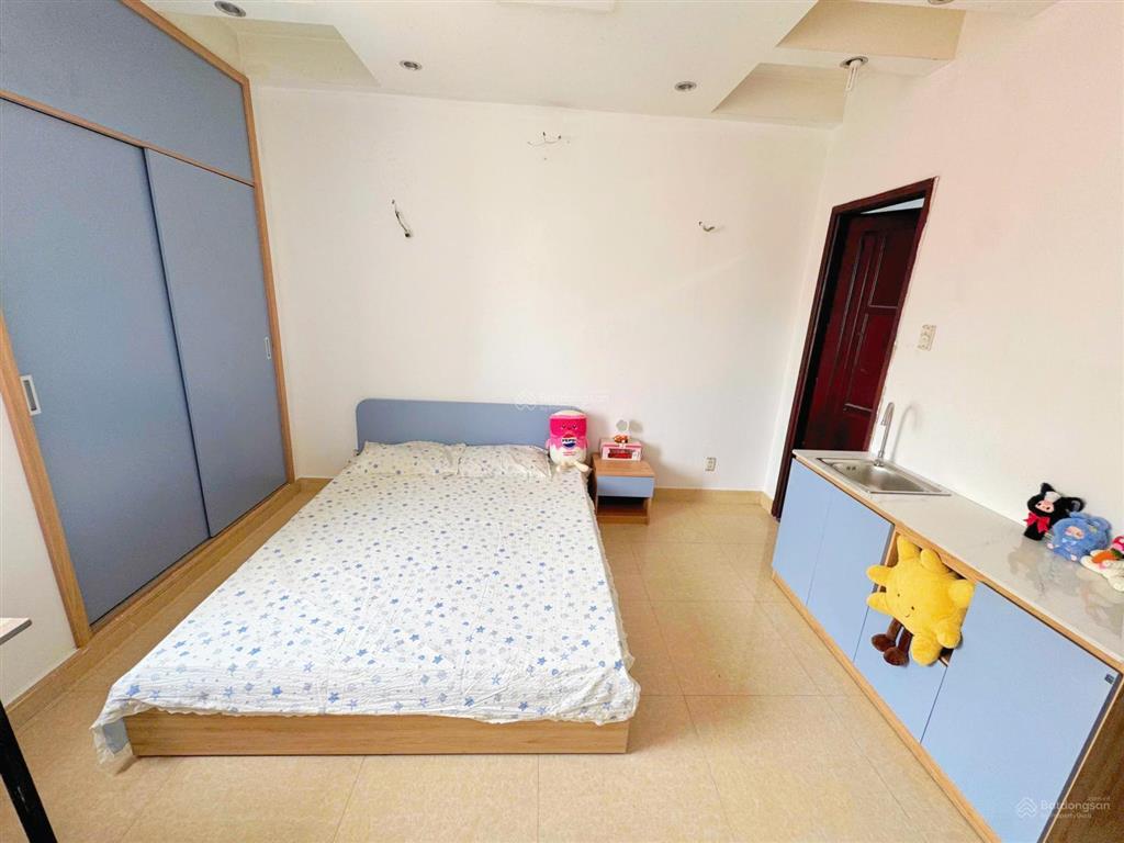 Chính chủ cần cho thuê studio mặt tiền trung tâm phú nhuận