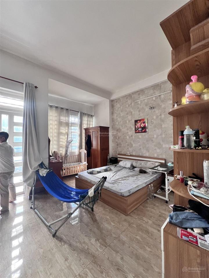 Chỉ 7,4 tỷ  nhà 3 tầng đẹp tân thới hiệp  hẻm 8m ô tô ngủ trong nhà