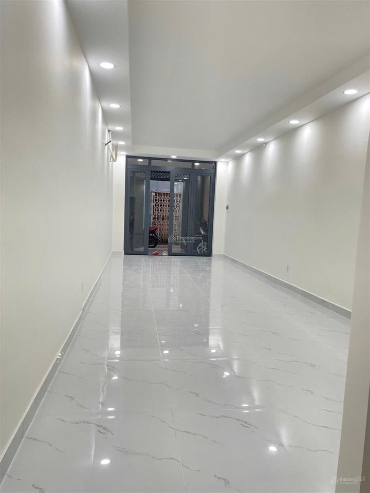 Cho thuê nhà mới nguyên căn 5 pn ngay lạc long quân sát mt  70m2