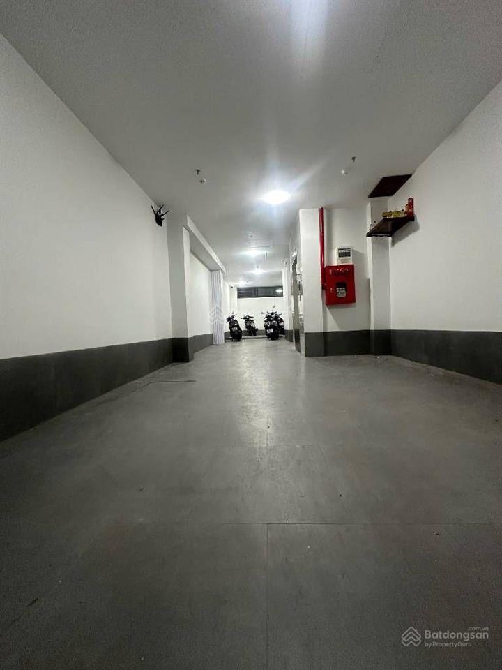 Đống đa | chdv mới kính koong
12 phòng khép kín thang máy pccc chuẩn full nội thất