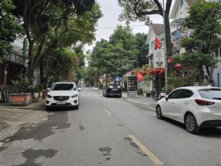 Nguyễn đổng chi/ giá đầu tư/ nhanh là thắng mặt phố vỉa hè/ 220m/ kinh doanh sầm uất