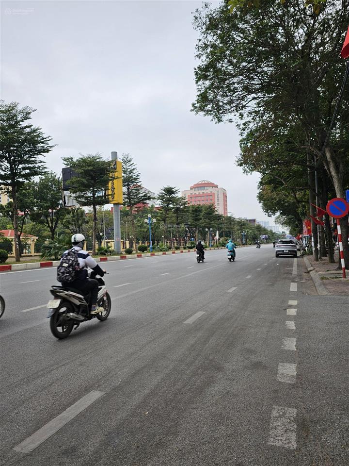 Nguyễn đổng chi/ giá đầu tư/ nhanh là thắng mặt phố vỉa hè/ 220m/ kinh doanh sầm uất