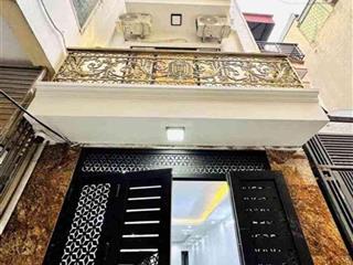 Bán ccmn hai bà trưng 100m2  6 tầng thang máy  ôtô vào nhà  20 phòng full nt  dòng tiền 1.2 tỷ