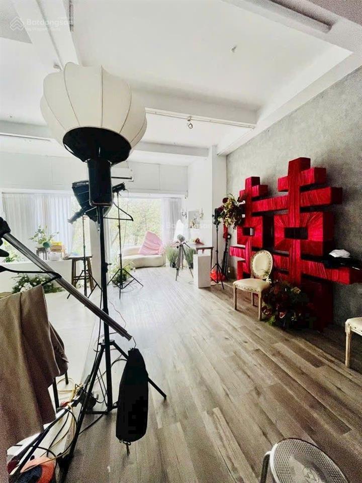 Mặt phố đặng tiến đông 7 tầng, phân lô ôtô tránh  mặt tiền 6,5m kinh doanh đỉnh  view công viên