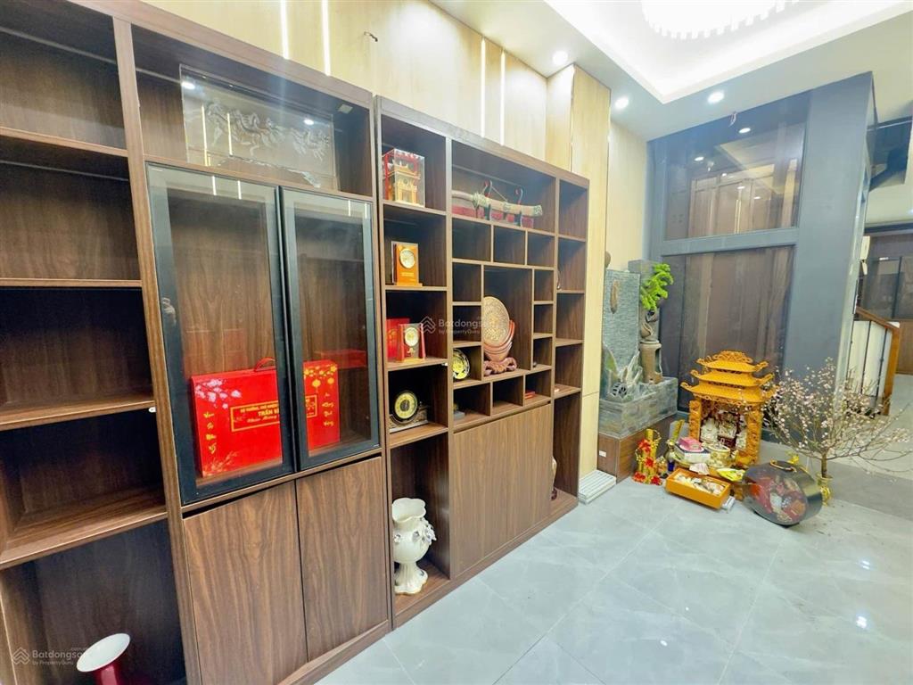 Siêu hiếm mặt phố  6 tầng thang máy  kinh doanh đỉnh, 3 bước ra hồ tây