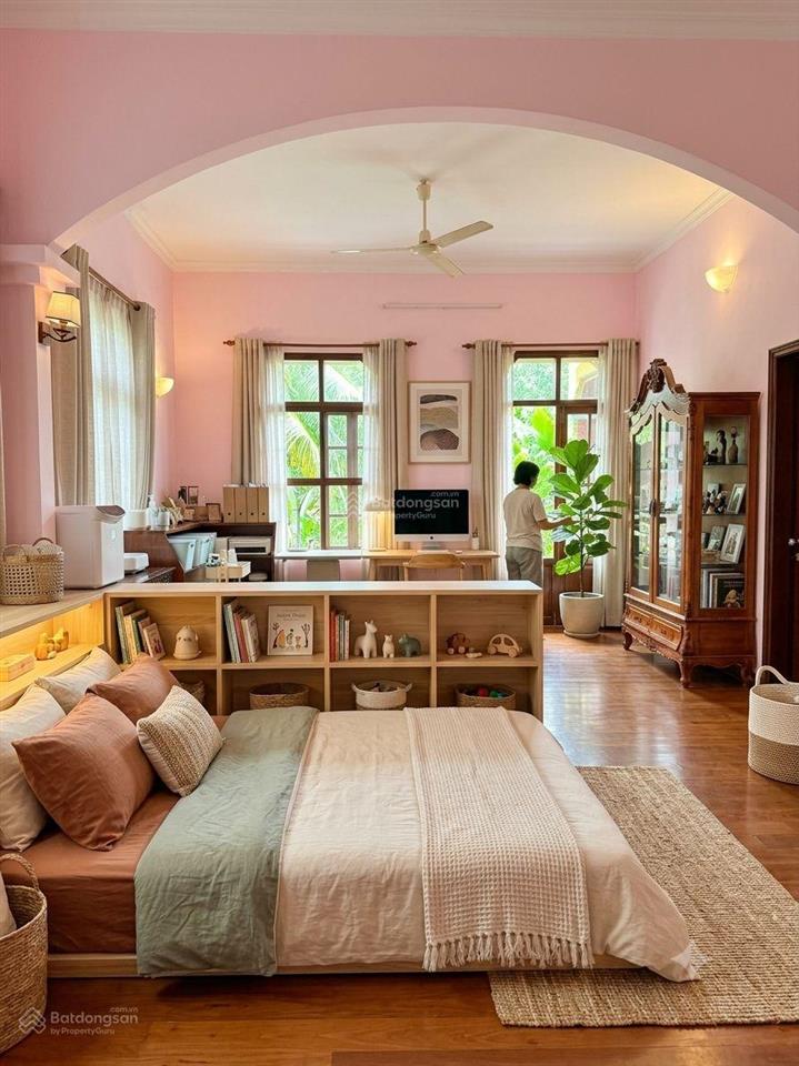 Mặt phố tây hồ diện tích to, mặt tiền rộng  lô góc 3 thoáng view tương lai nhà hát ngọc trai