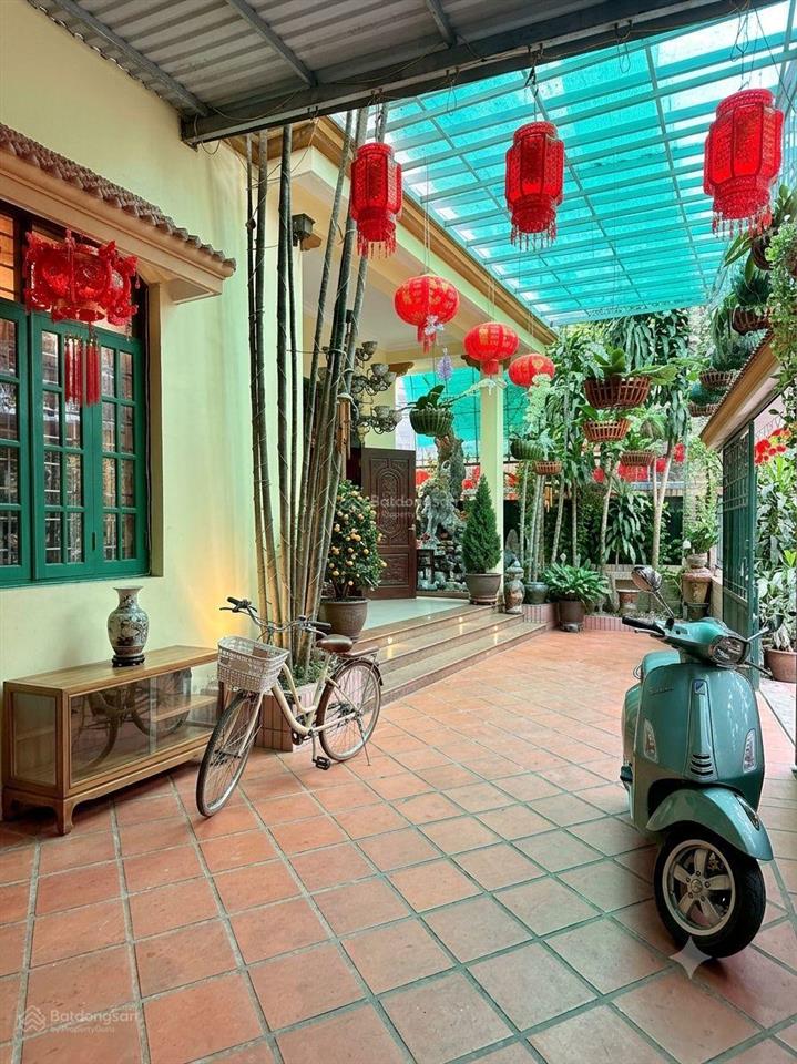Mặt phố tây hồ diện tích to, mặt tiền rộng  lô góc 3 thoáng view tương lai nhà hát ngọc trai