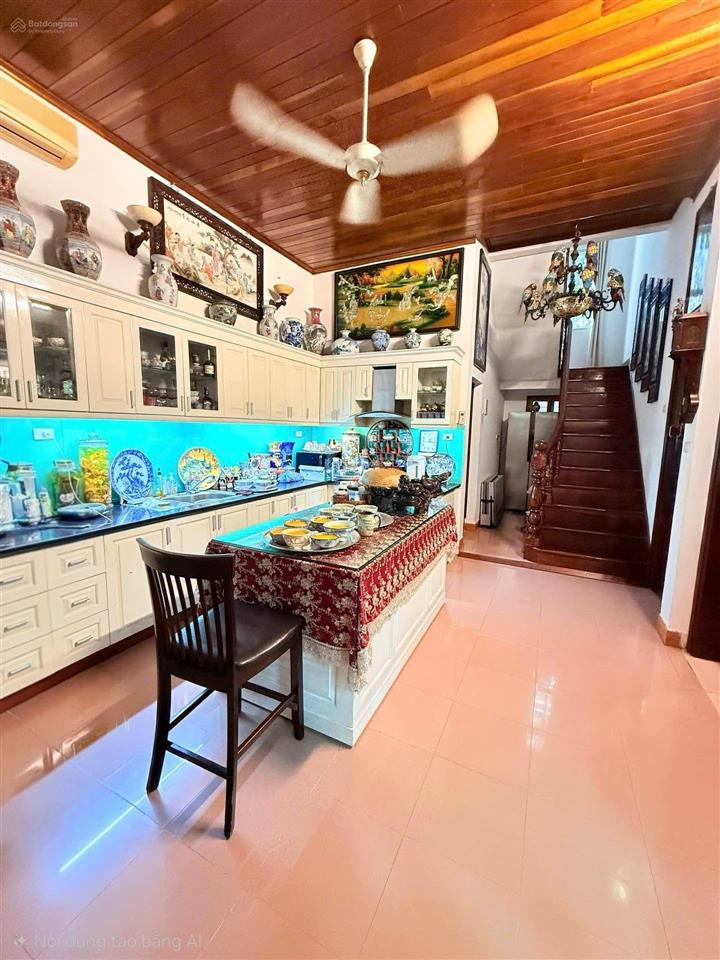 Mặt phố tây hồ diện tích to, mặt tiền rộng  lô góc 3 thoáng view tương lai nhà hát ngọc trai
