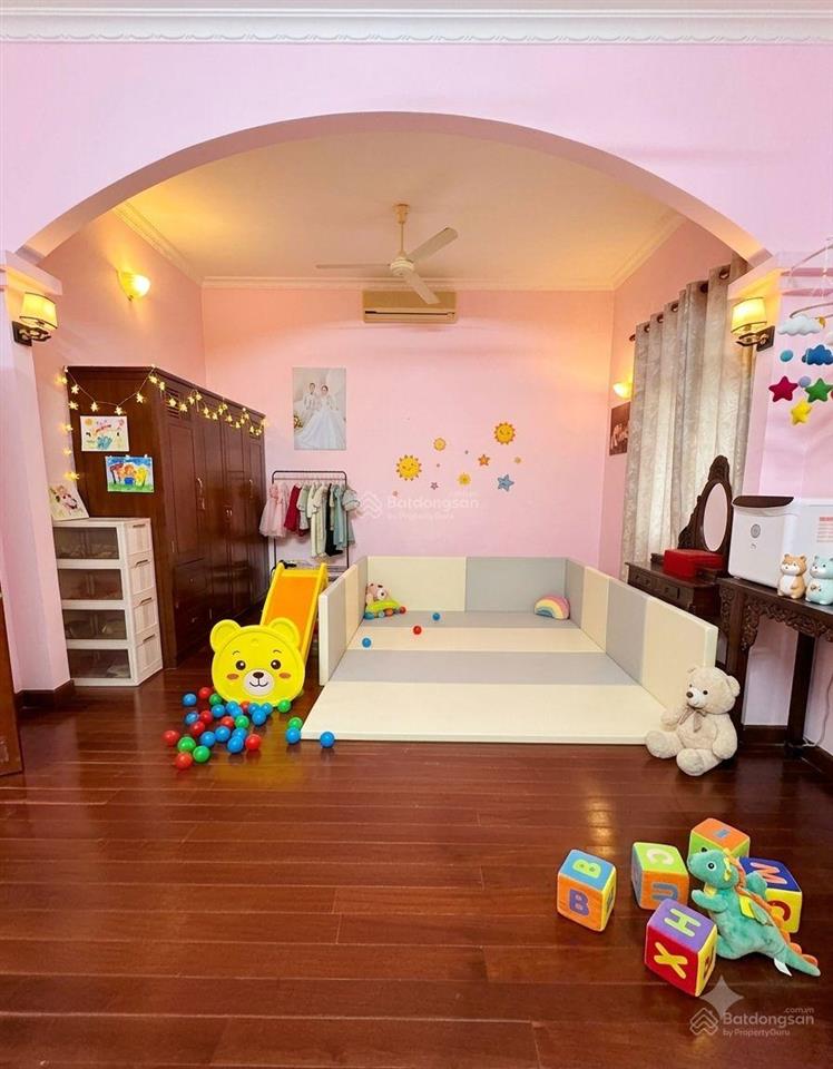 Mặt phố tây hồ diện tích to, mặt tiền rộng  lô góc 3 thoáng view tương lai nhà hát ngọc trai