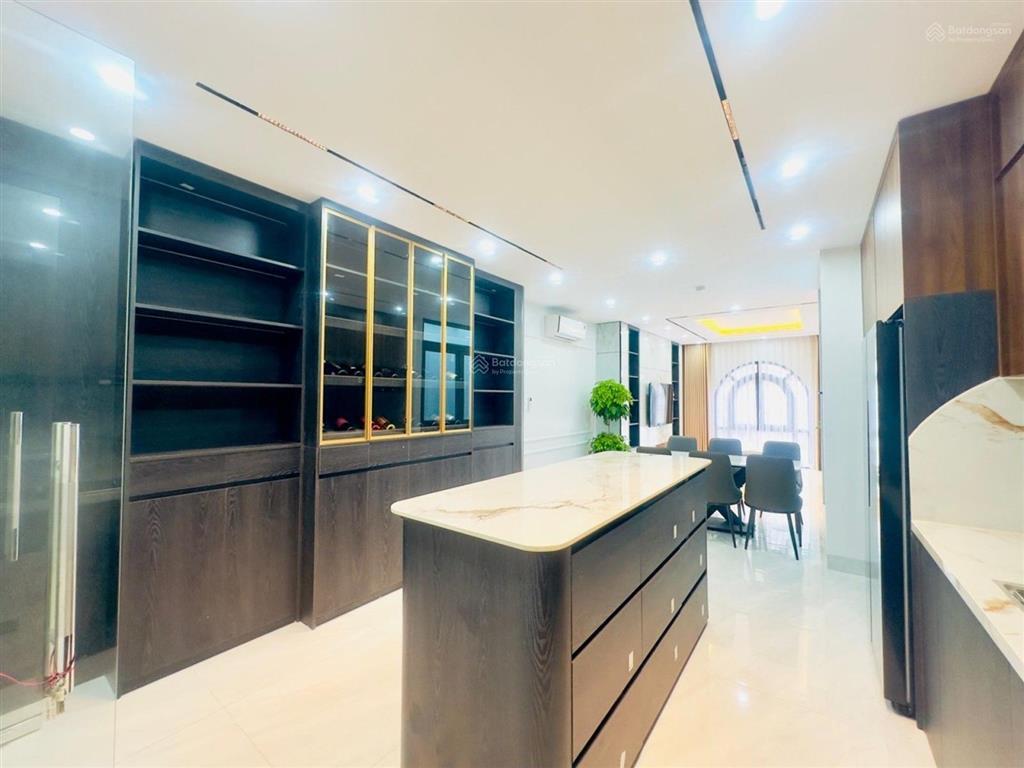 Trần duy hưng  2x tỷ  70m/ 8 tầng ngõ 2 ôtô tránh, vừa ở vừa kd văn phòng/ căn hộ cao cấp