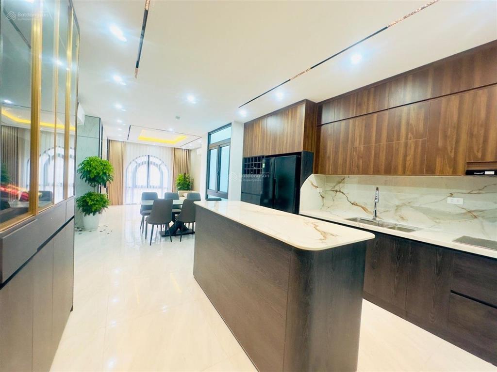 Trần duy hưng  2x tỷ  70m/ 8 tầng ngõ 2 ôtô tránh, vừa ở vừa kd văn phòng/ căn hộ cao cấp