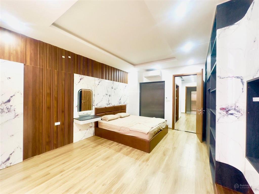 Trần duy hưng  2x tỷ  70m/ 8 tầng ngõ 2 ôtô tránh, vừa ở vừa kd văn phòng/ căn hộ cao cấp