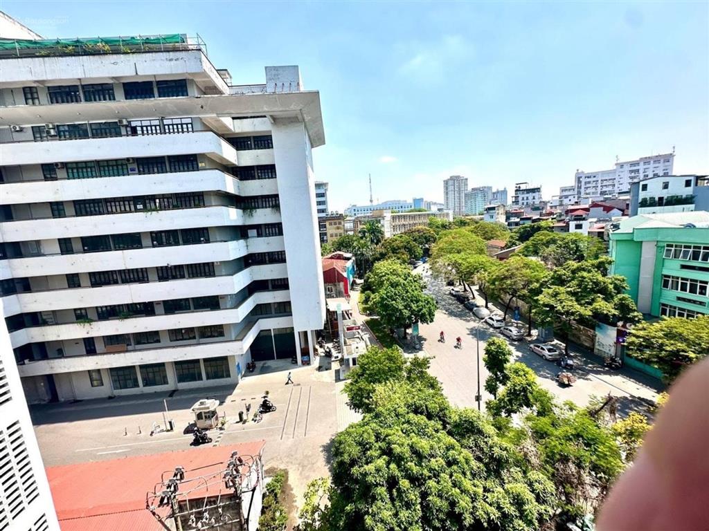 Cơ hội đầu tư cực kỳ hiếm, mặt phố lớn, hai bà trưng  3 mặt tiền  205m2