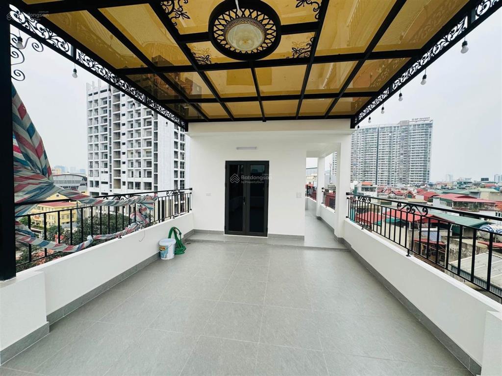 Phùng chí kiên  phân lô quân đội vỉa hè, gara 2 ô tô view triệu đô