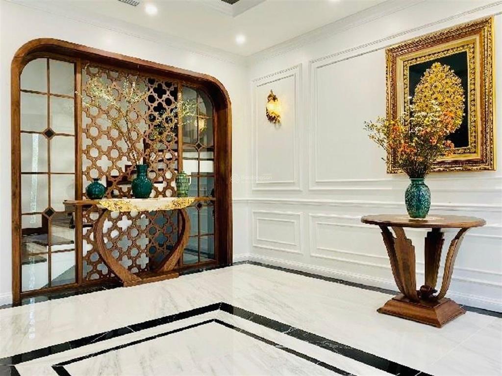 Siêu biệt thự vip ciputra đường đôi 4 làn xe có hầm riêng hiếm có khu vực