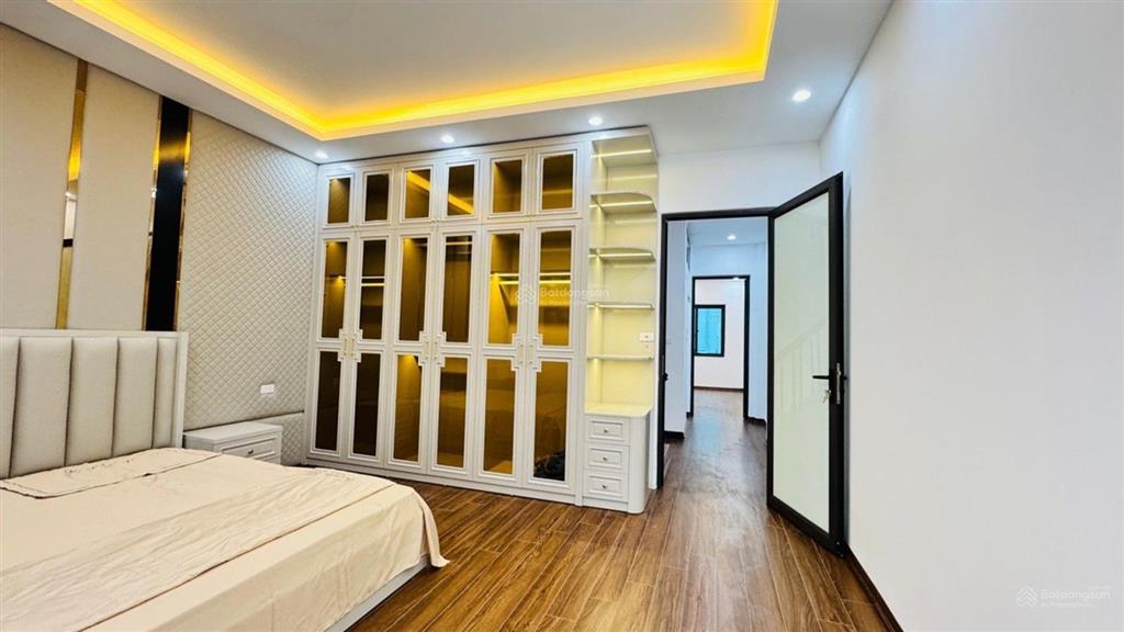 Nhỉnh 22 tỷ/ phân lô trương định  hai bà trưng  ô tô tránh  vỉa hè  ở & làm vp cực đẹp