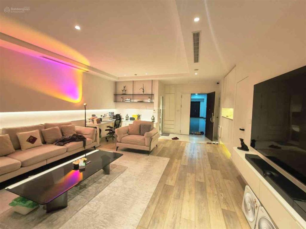 Căn góc  180m/ 3 thoáng riêng  thành công tower 57 láng hạ  giá cực tốt