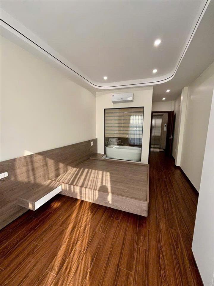 Bán nhà Thượng Thanh 43m 6 tầng thang máy gara ô tô hơn 11 tỷ