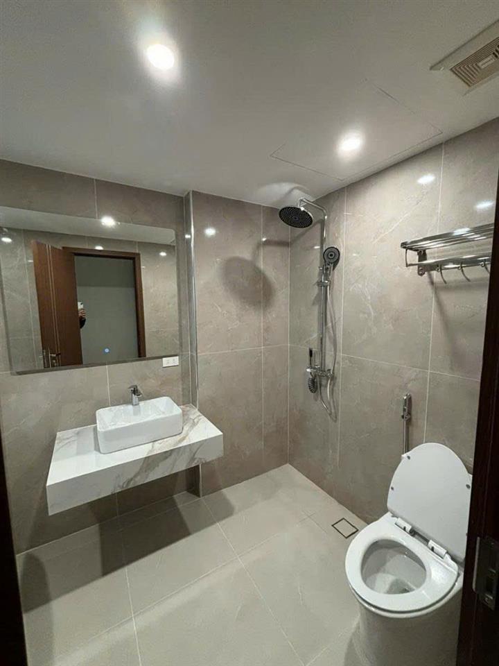 Bán nhà Thượng Thanh 43m 6 tầng thang máy gara ô tô hơn 11 tỷ