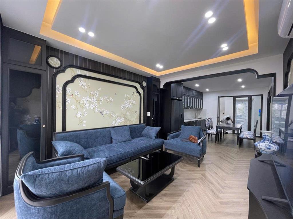 Bán nhà Ngô Gia Tự 60m 6 tầng thang máy MT4m kinh doanh ô tô tránh giá 18 tỷ
