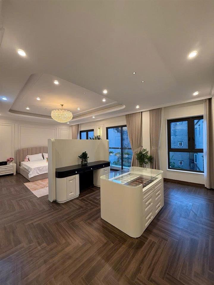 Bán nhà Nguyễn Văn Linh 60m 6 tầng MT8m thang máy gara 2 ô tô giá 15 tỷ