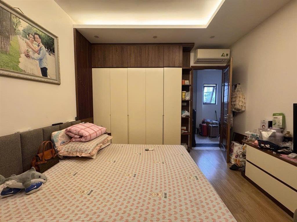 Bán nhà Nguyễn Văn Linh 44m 5 tầng MT7m dân xây chắc chắn nhỉnh 10 tỷ