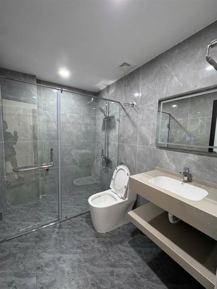 Bán nhà Chu Huy Mân 45m 6 tầng MT4.1m thang máy 10m ra ô tô nhỉnh 9 tỷ