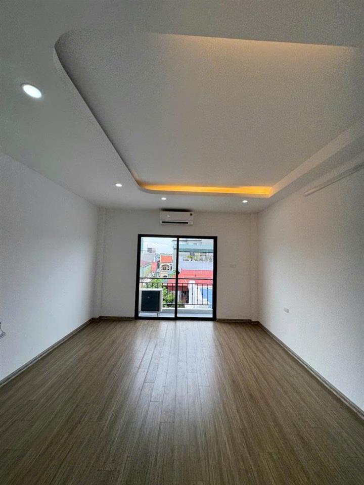 Bán nhà Chu Huy Mân 45m 6 tầng MT4.1m thang máy 10m ra ô tô nhỉnh 9 tỷ