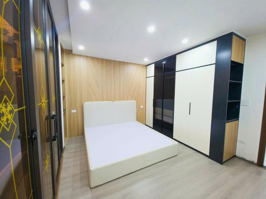 Bán nhà Chu Huy Mân 60m 7 tầng MT4.4m kinh doanh gara 2 ô tô nhỉnh 19 tỷ
