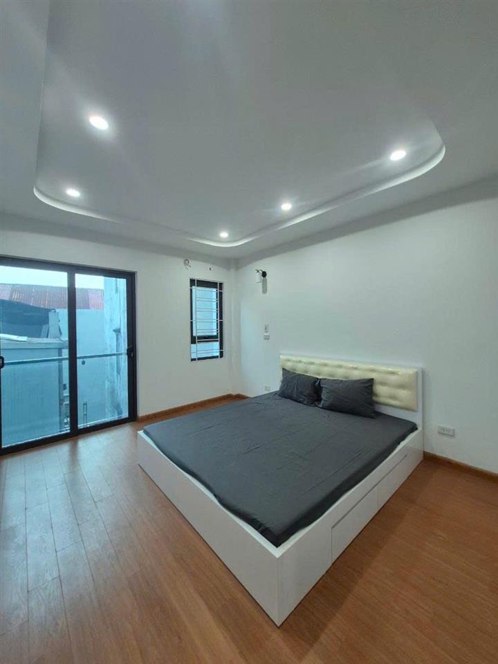 Bán nhà Thạch Bàn 36m 6 tầng thang máy 1 nhà ra phố nhỉnh 9 tỷ