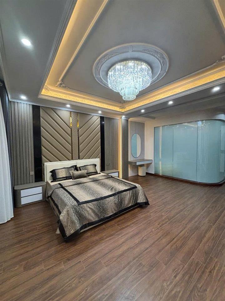 Bán nhà Nguyễn Văn Linh 65m 7 tầng MT5m thang máy gara ô tô nhỉnh 19 tỷ