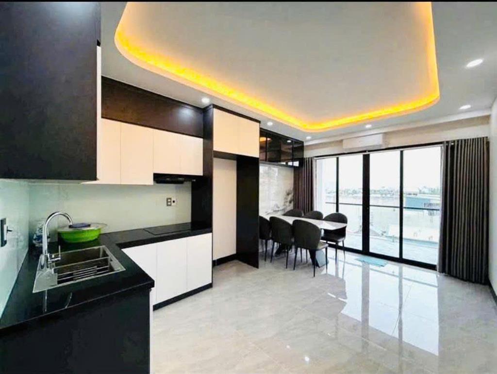 Bán nhà Nguyễn Văn Linh 35m 6 tầng kinh doanh ô tô tránh nhỉnh 11 tỷ